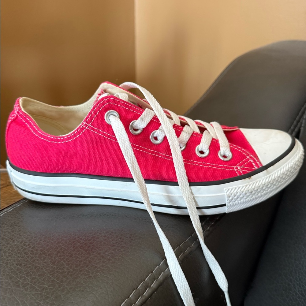 Converse Women's Classic Cerise Pink Canvas Sneakers